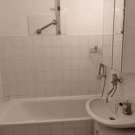 Einraumwohnung Am Stadtrand Apartament *